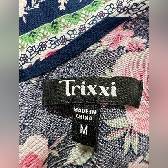 NWT Trixxi Romantic Floral Romper Sz M - Picture 8 of 9